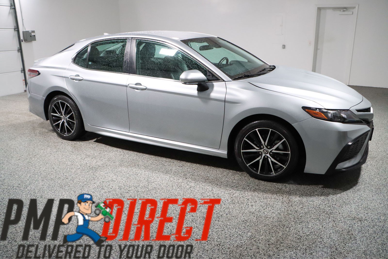 Used 2024 Toyota Camry SE FWD image 6
