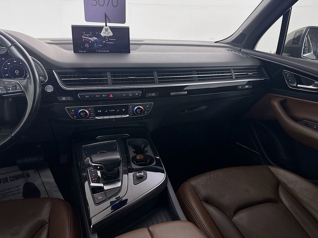 Used 2017 Audi Q7 3.0T Premium Plus w/ Premium Plus Package image 29