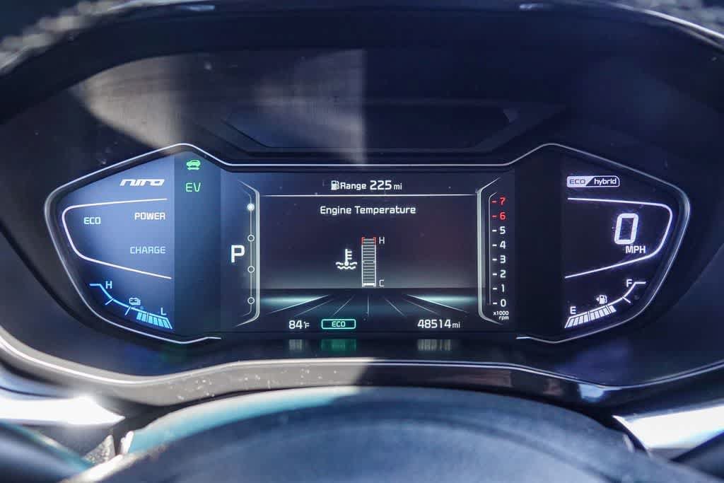 Certified 2022 Kia Niro Touring Special Edition FWD image 23