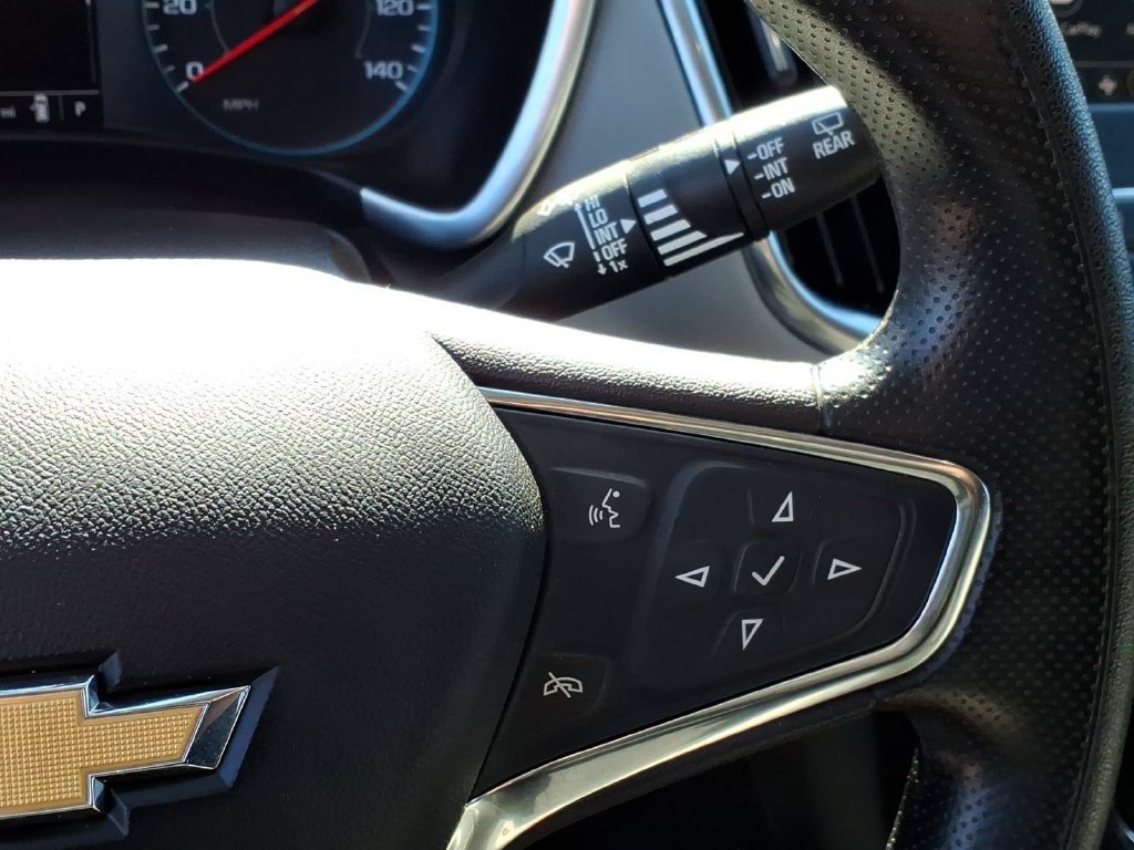 Used 2021 Chevrolet Equinox LS w/ LS Convenience Package AWD/4WD image 21