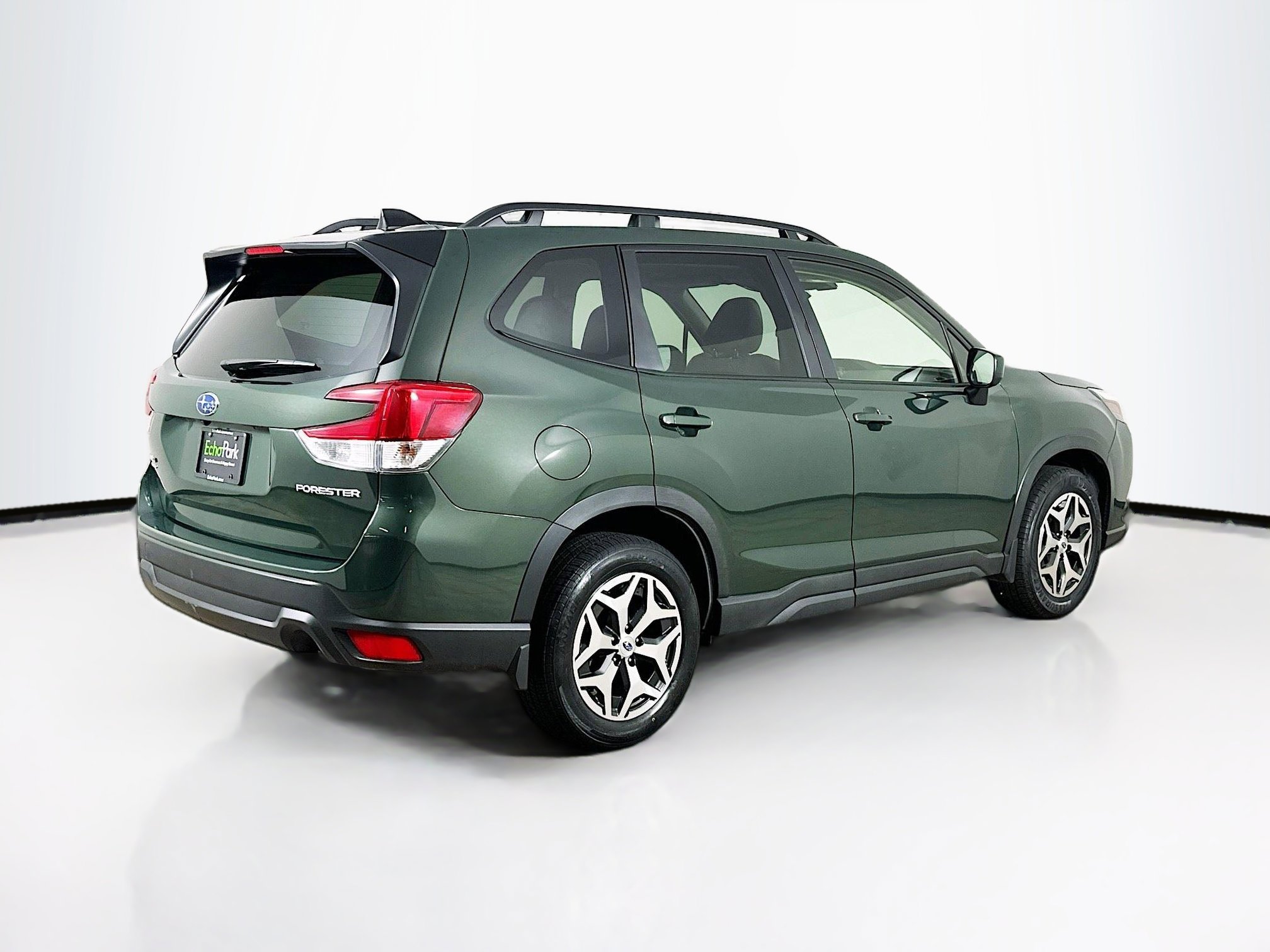Used 2024 Subaru Forester Premium image 9