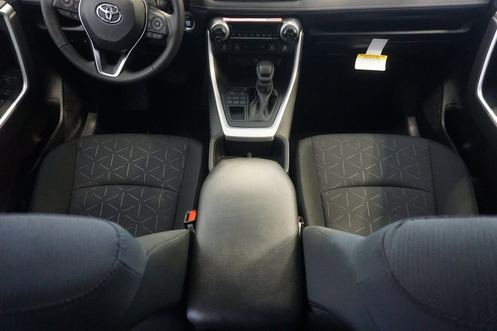 New 2025 Toyota RAV4 XLE image 32