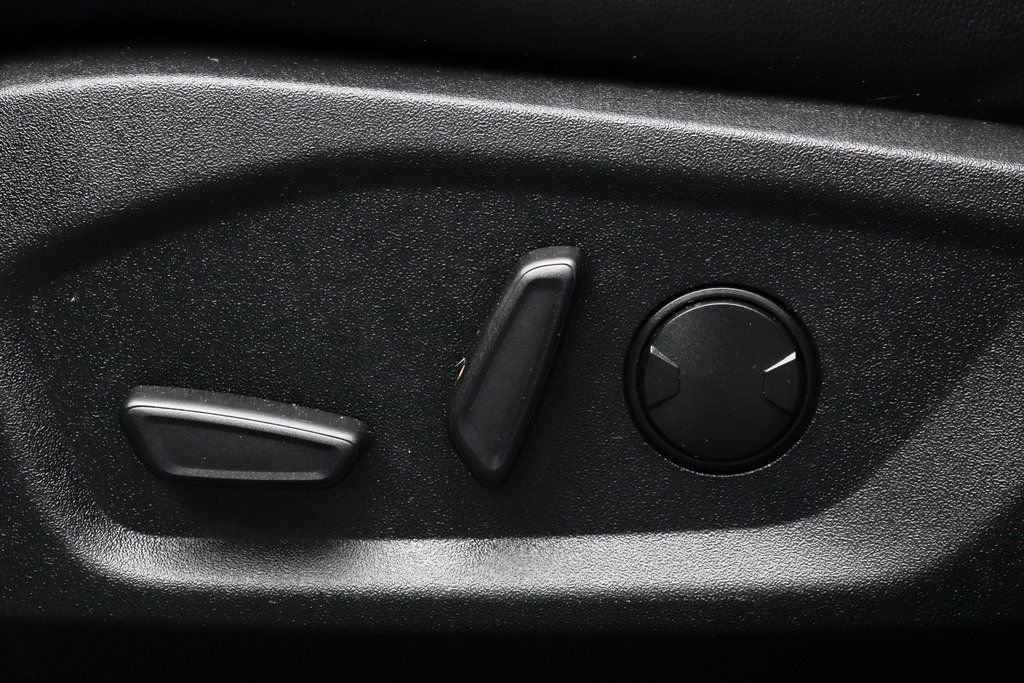 Used 2021 Ford Edge Titanium w/ Cargo Accessory Package image 21