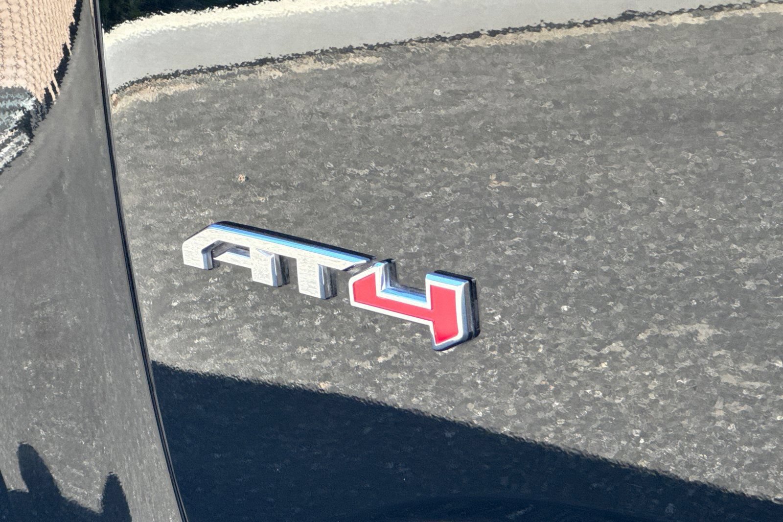 Certified 2022 GMC Canyon AT4 w/ Trailering Package AWD/4WD image 26