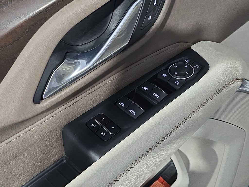 Used 2021 GMC Yukon Denali w/ Denali Premium Package image 19