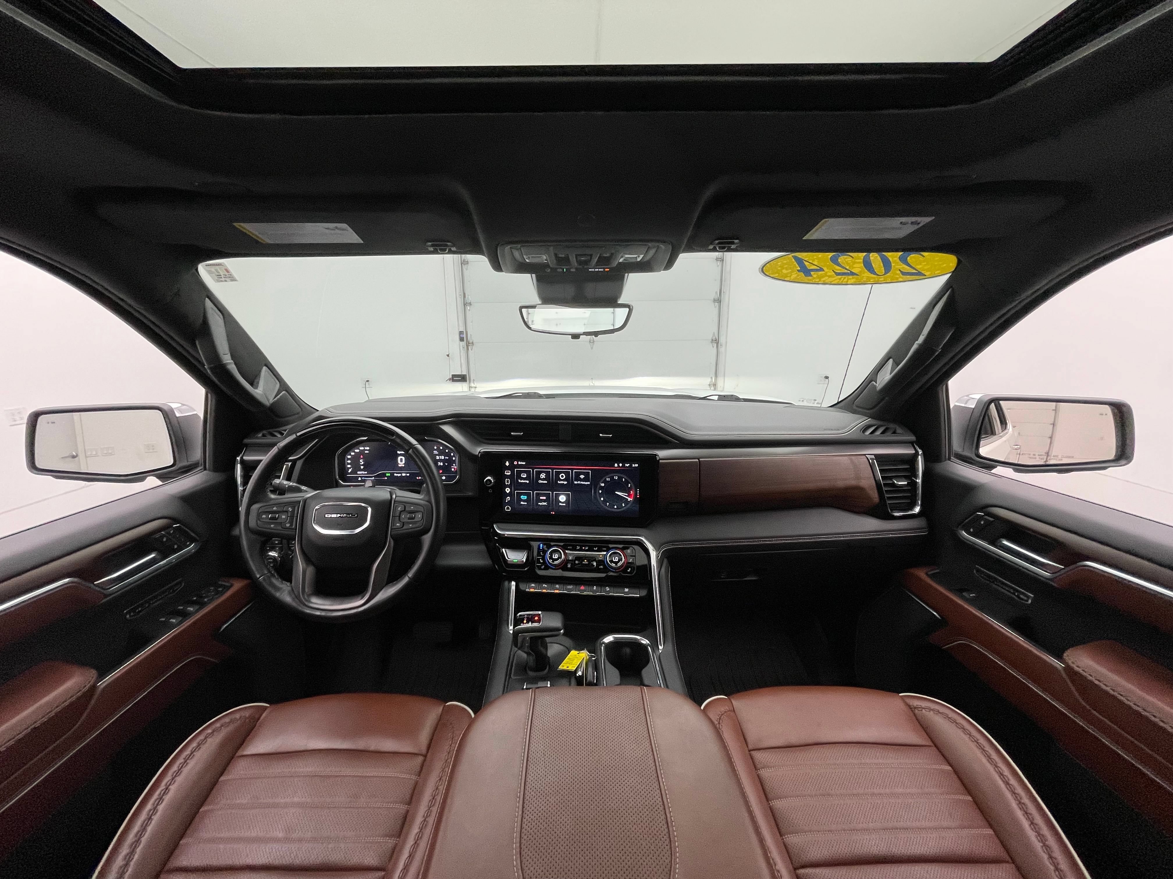 Used 2024 GMC Sierra 1500 Denali Ultimate AWD/4WD image 3