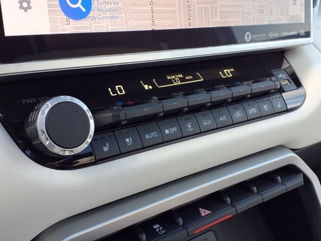 Used 2024 Toyota Sequoia Capstone AWD/4WD image 14