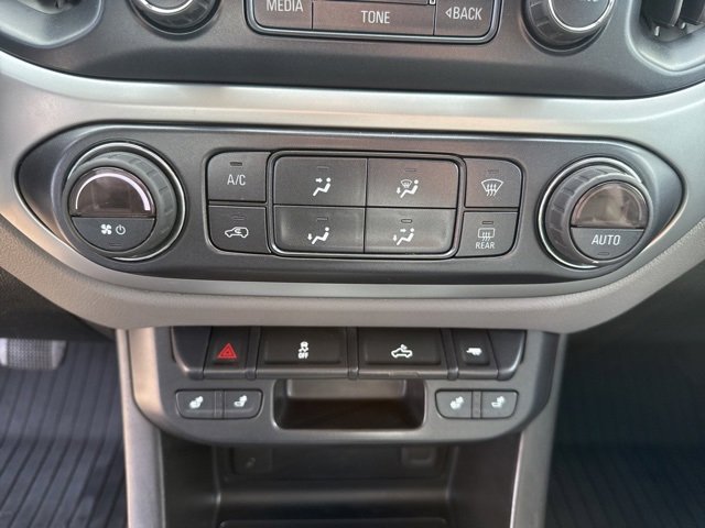 Used 2018 Chevrolet Colorado LT w/ Luxury Package, Chrome image 30