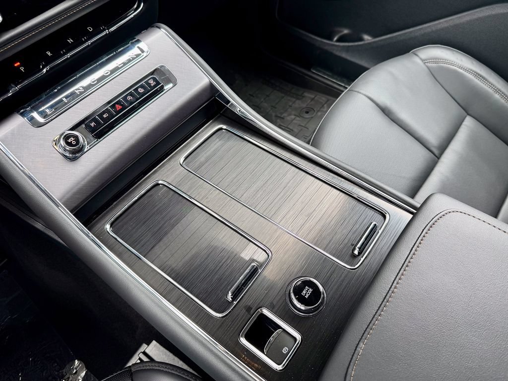 New 2026 Lincoln Aviator AWD image 26