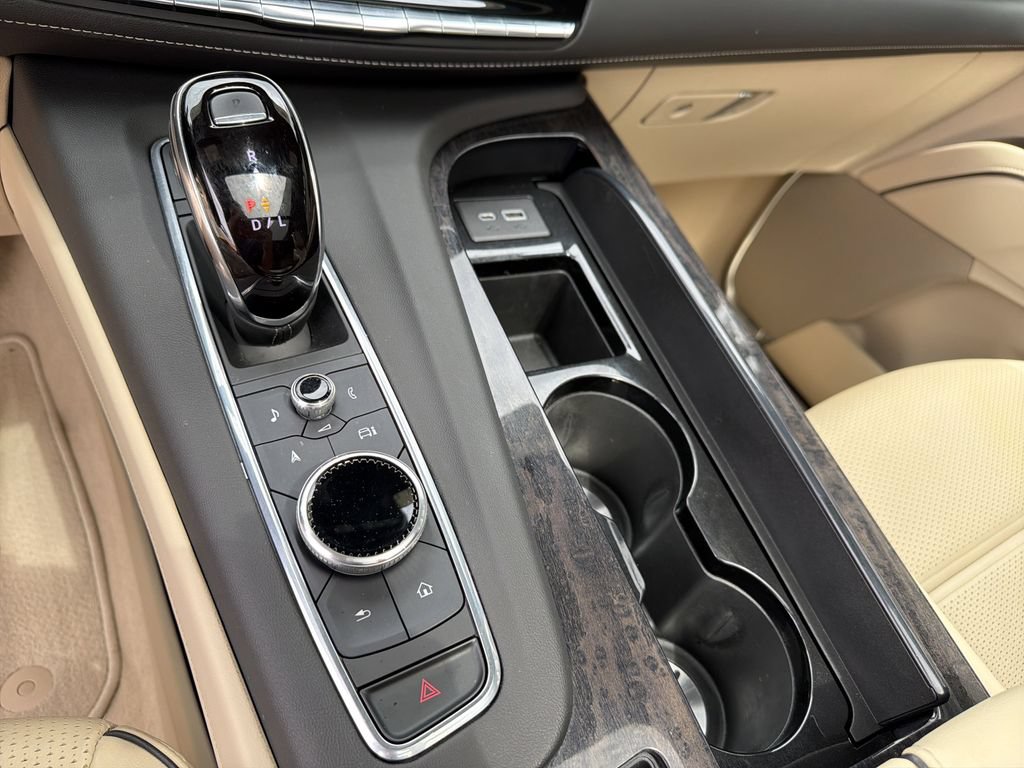 Certified 2023 Cadillac Escalade Premium Luxury RWD image 28