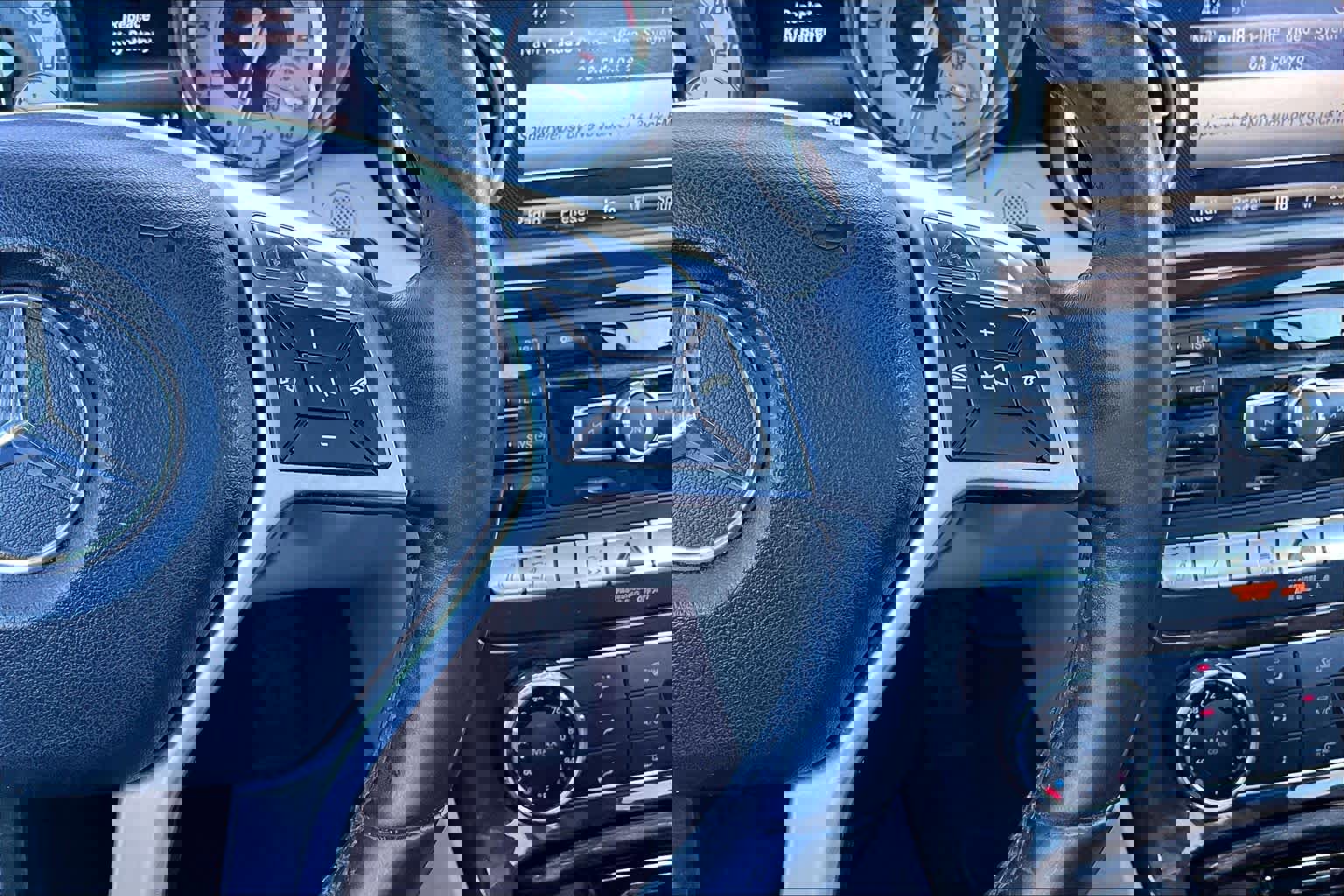 Used 2014 Mercedes-Benz SLK 250 image 22