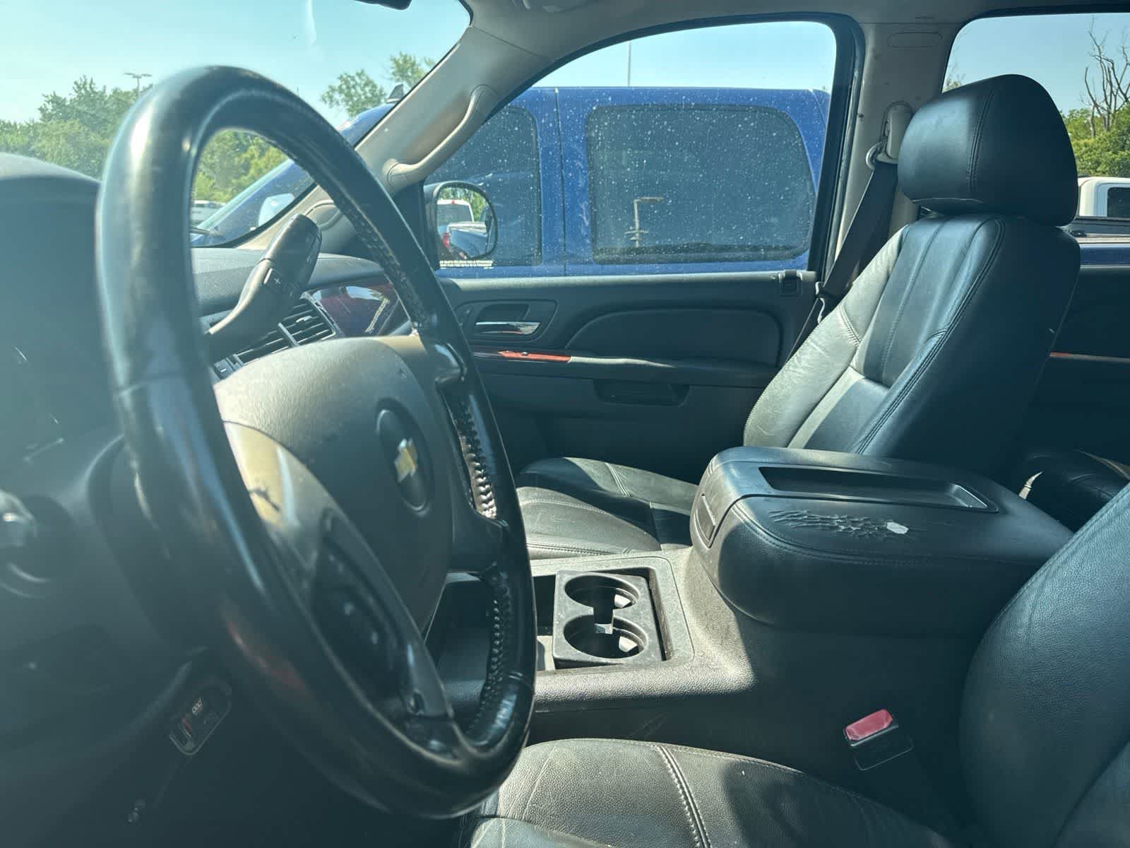 Used 2012 Chevrolet Suburban LT AWD/4WD image 33