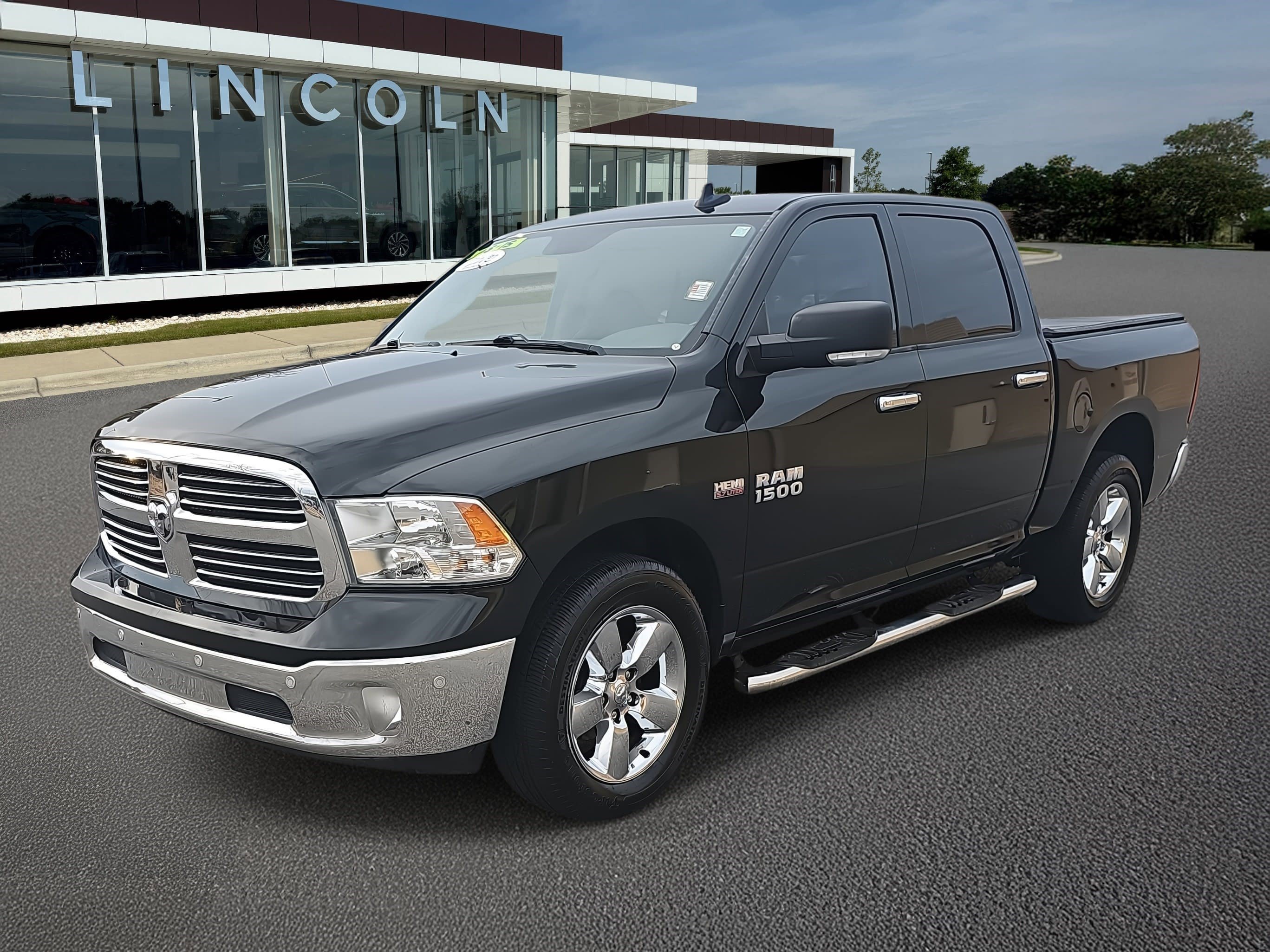 Used 2017 RAM 1500 Big Horn image 1
