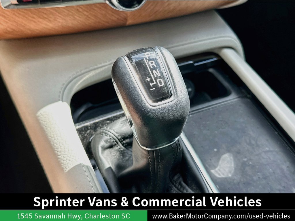 Used 2022 Volvo XC90 T6 Momentum w/ Advanced Package AWD/4WD image 15