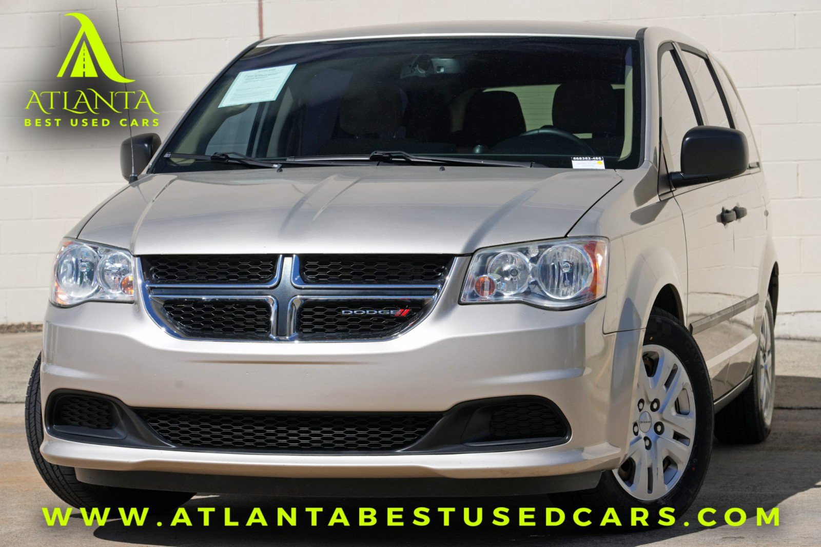 Used 2015 Dodge Grand Caravan American Value Package w/ UConnect Hands-Free Group FWD image 1