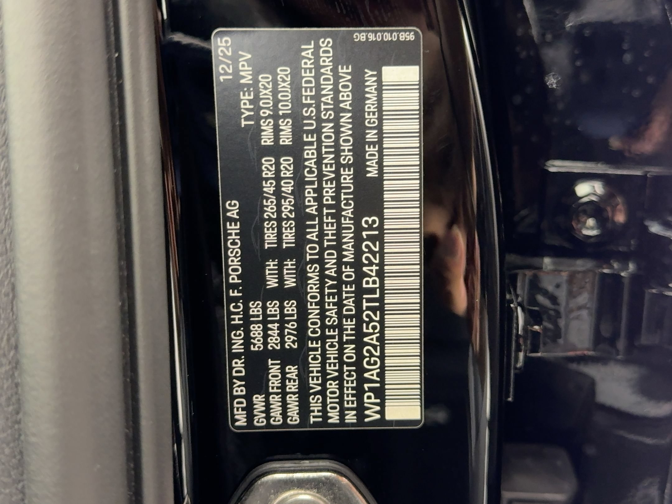 Used 2026 Porsche Macan S AWD/4WD image 21