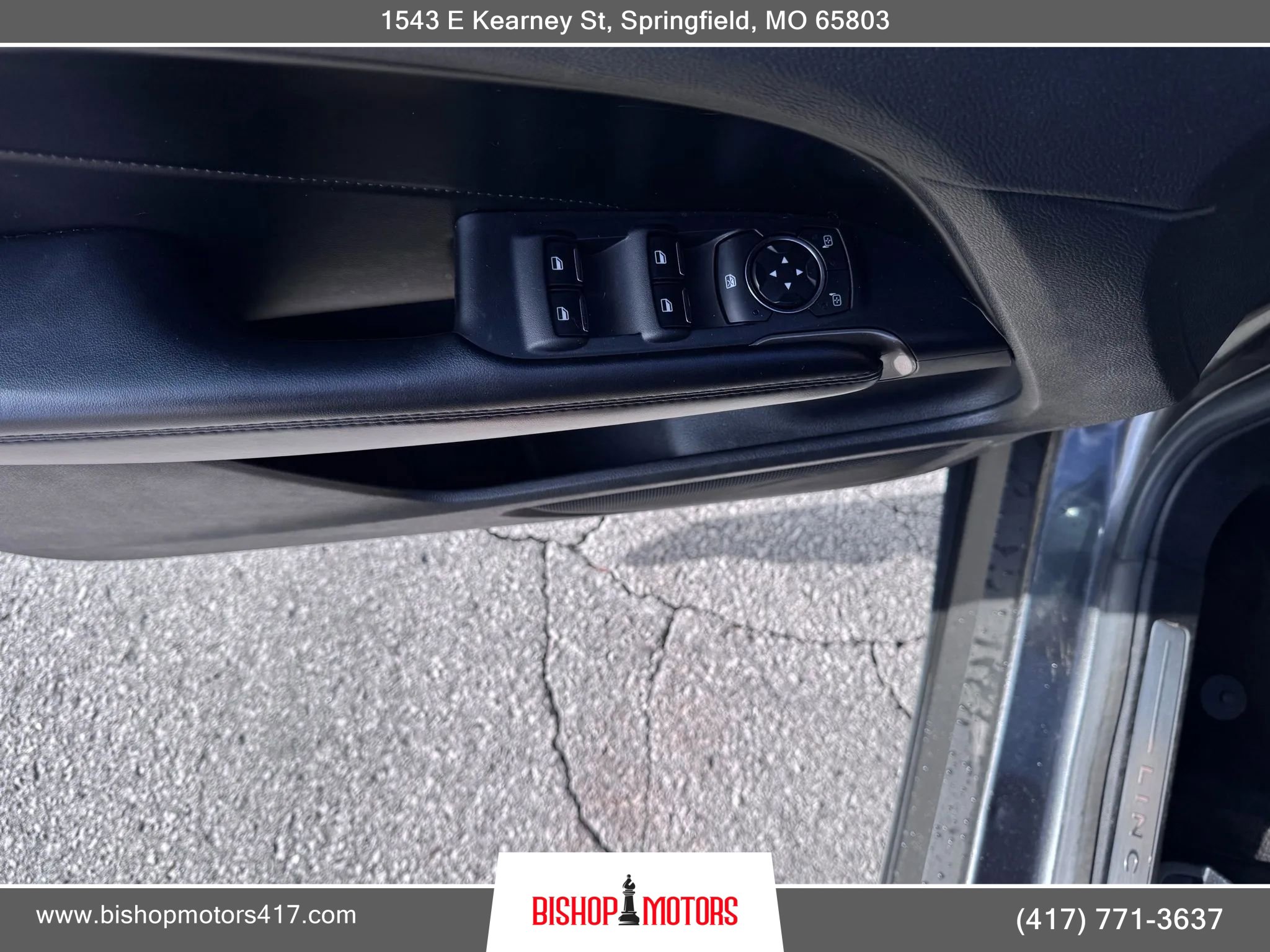 Used 2017 Lincoln MKC Premiere FWD image 31
