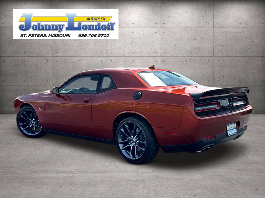 Used 2022 Dodge Challenger R/T Scat Pack w/ Plus Package RWD image 3