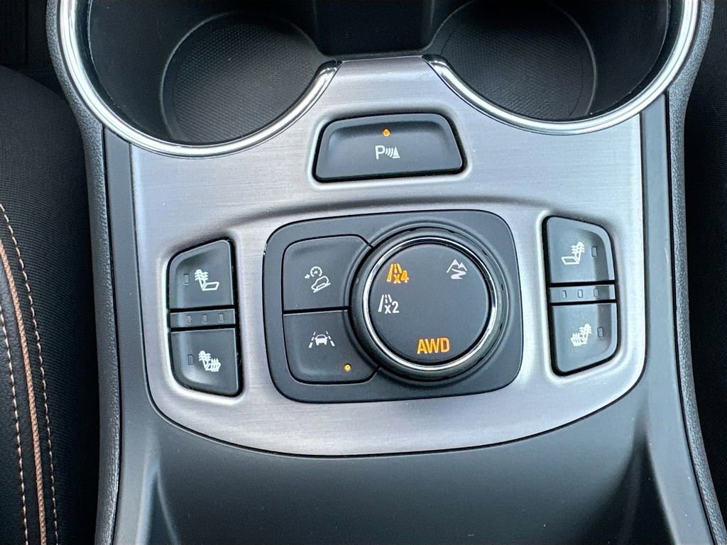 Used 2023 GMC Terrain AT4 w/ Infotainment Package II image 23