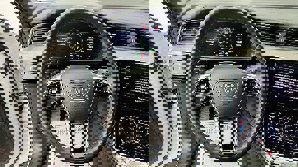 Used 2024 Audi Q8 e-tron Premium Plus image 14