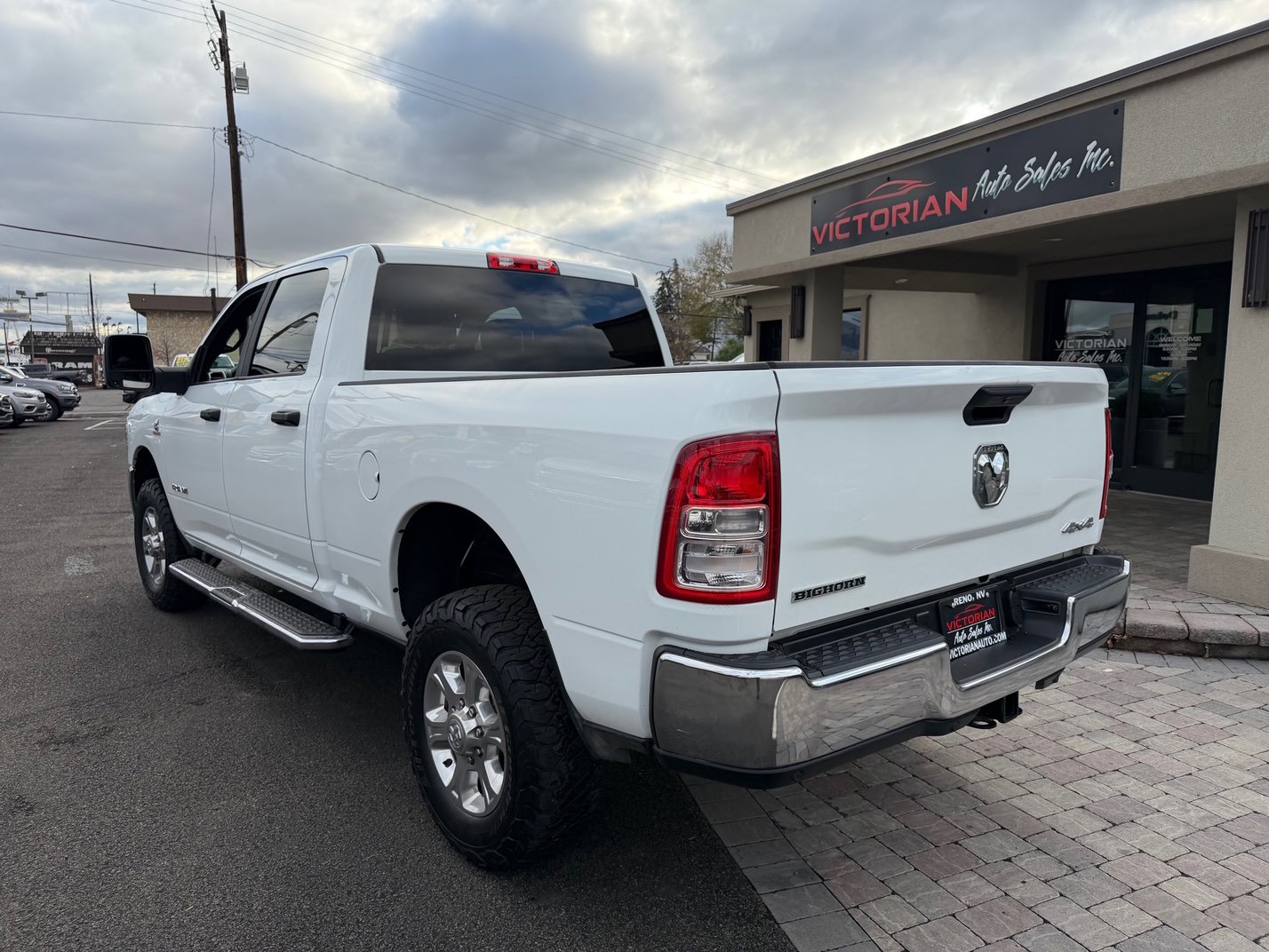 Used 2024 RAM 2500 Big Horn w/ Off Road Package AWD/4WD image 2