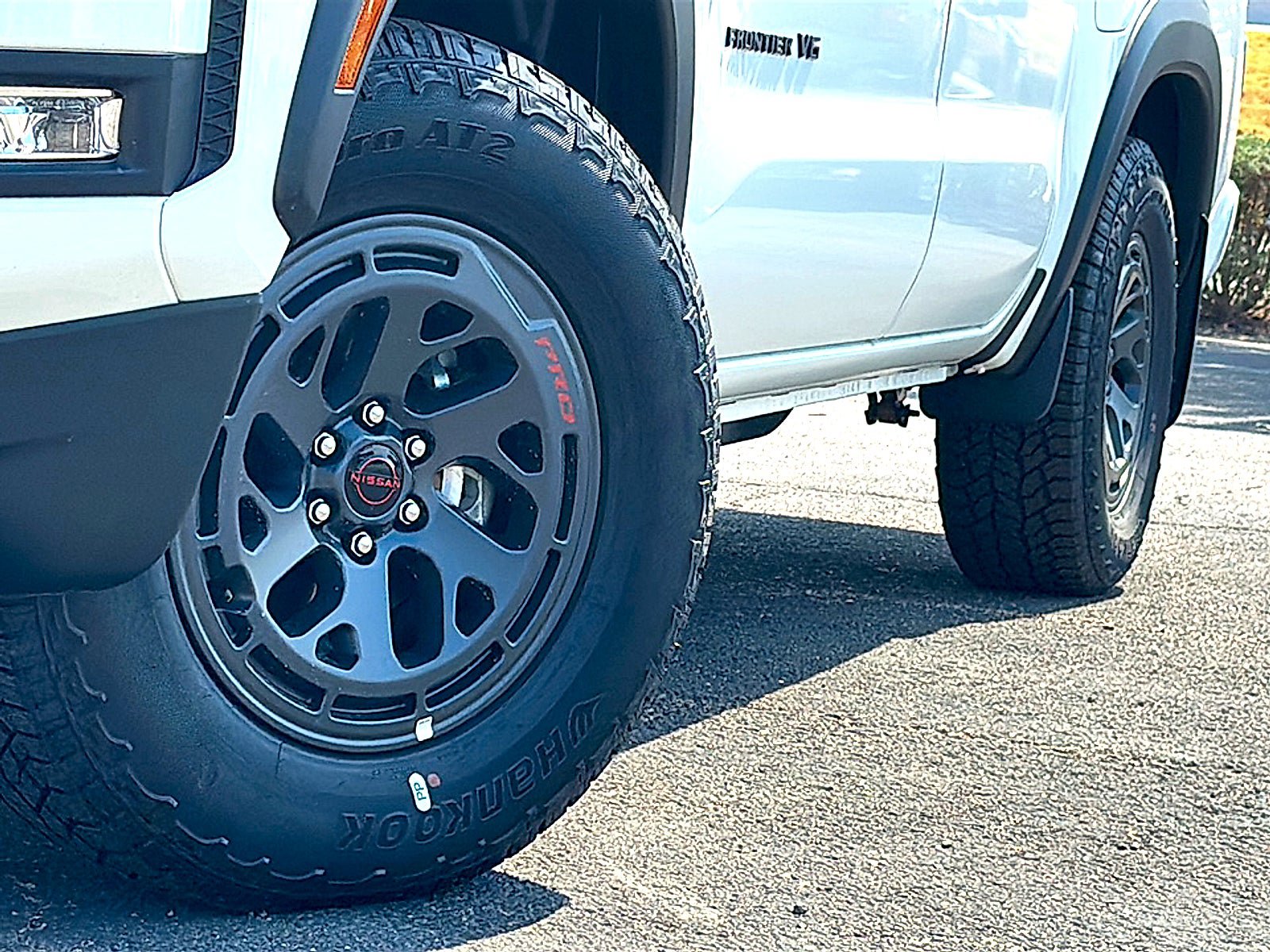 New 2027 Nissan Frontier Pro-X w/ Pro Convenience Package RWD image 3