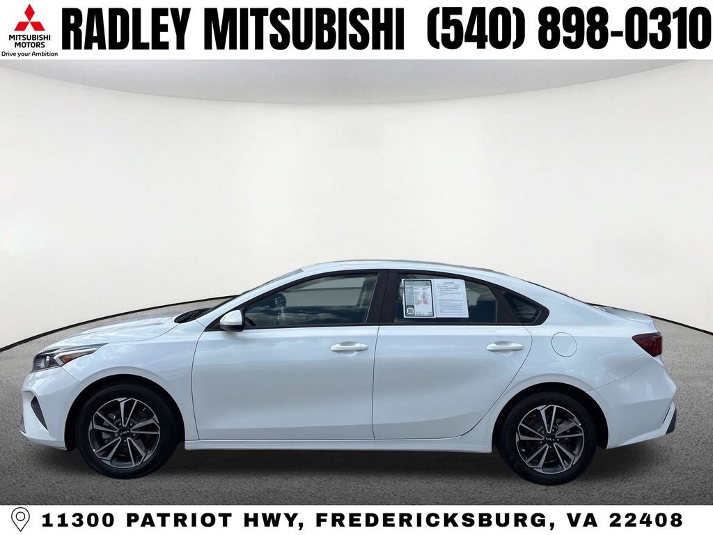 Used 2023 Kia Forte LXS FWD image 16