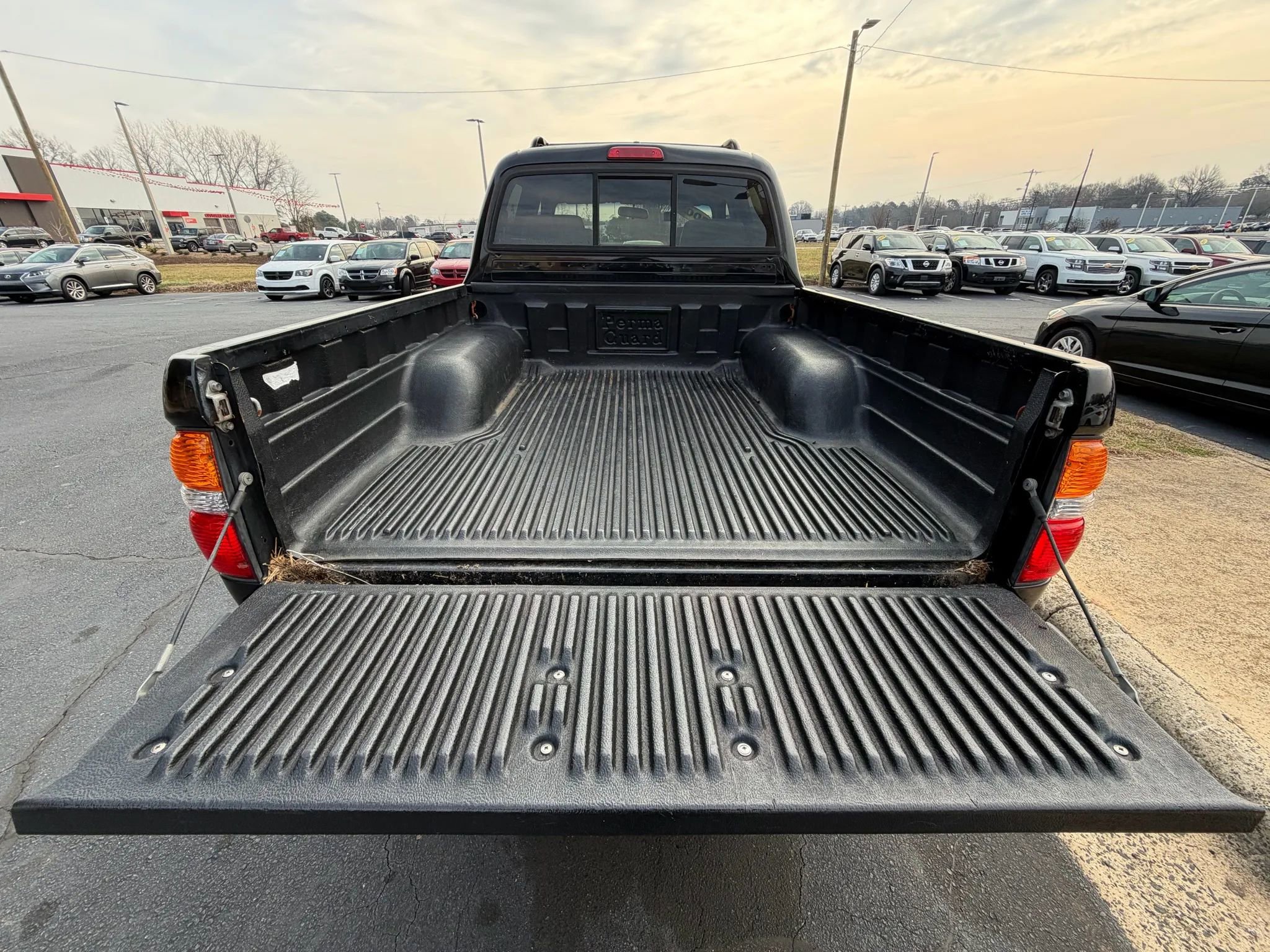 Used 2004 Toyota Tacoma PreRunner RWD image 9