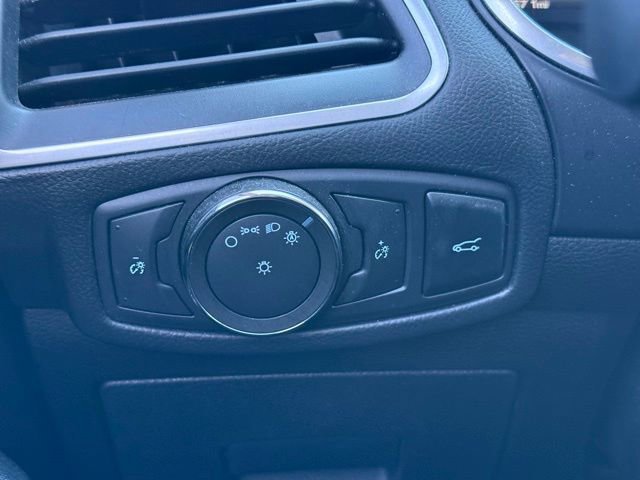 Used 2017 Ford Edge Sport w/ Technology Package AWD/4WD image 15