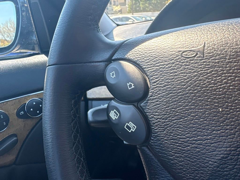 Used 2008 Mercedes-Benz E 550 Sedan image 39