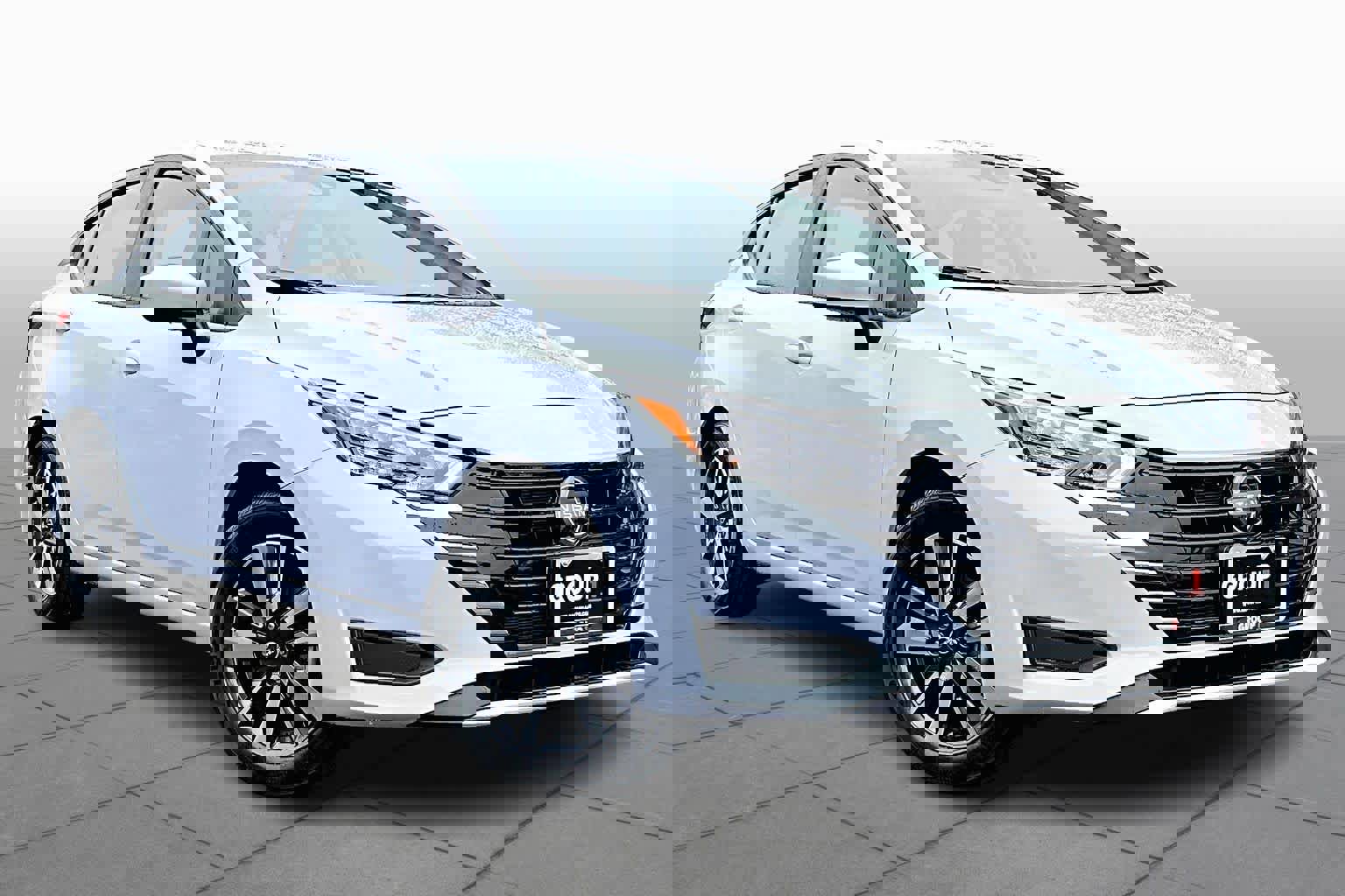 New 2025 Nissan Versa SV image 2