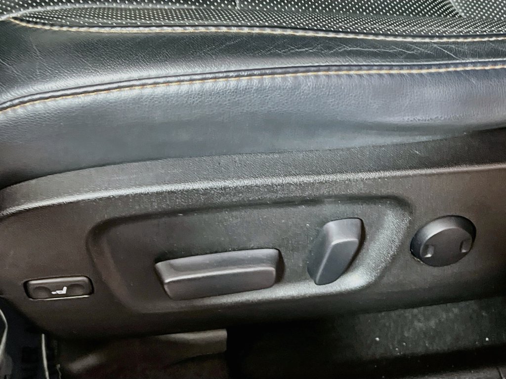 Used 2018 Toyota Highlander Limited Platinum AWD/4WD image 16