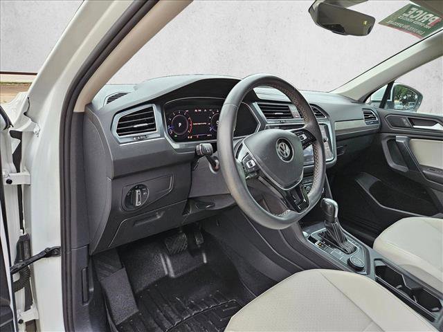 Used 2021 Volkswagen Tiguan SEL w/ 3rd Row Seat Package AWD/4WD image 8