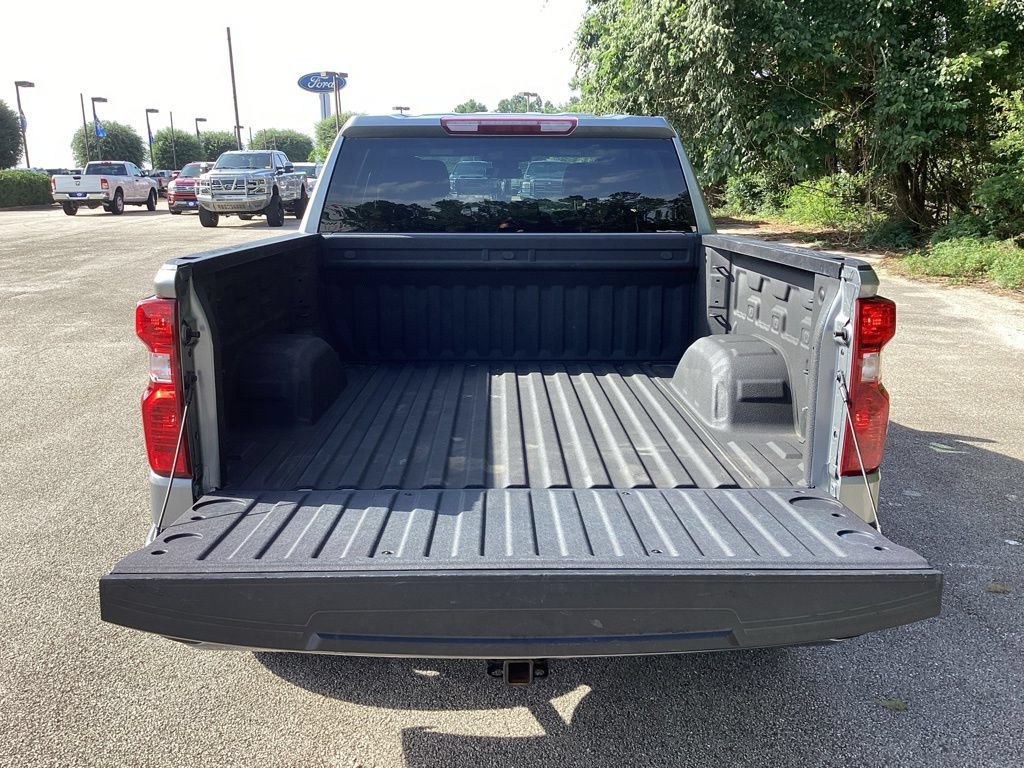 Used 2023 Chevrolet Silverado 1500 Custom AWD/4WD image 11
