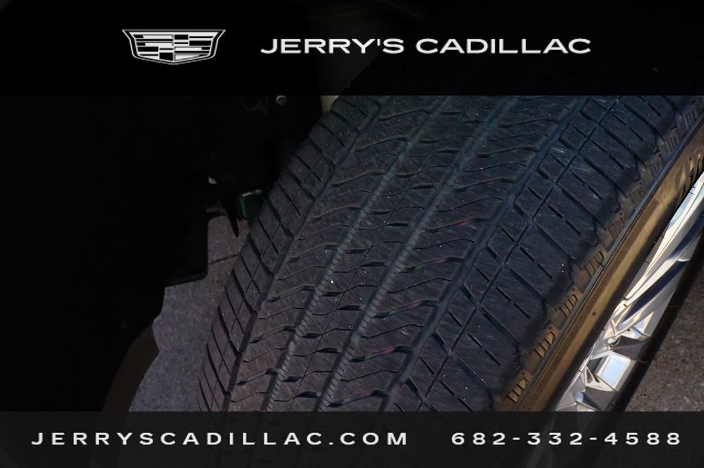Used 2024 Cadillac Escalade Premium Luxury w/ Performance Package AWD/4WD image 8
