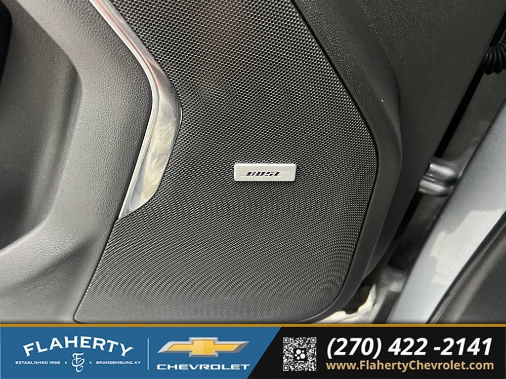 Used 2023 GMC Yukon XL SLT AWD/4WD image 24