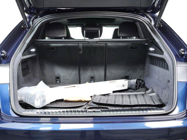 New 2026 Audi SQ8 Prestige AWD/4WD image 29
