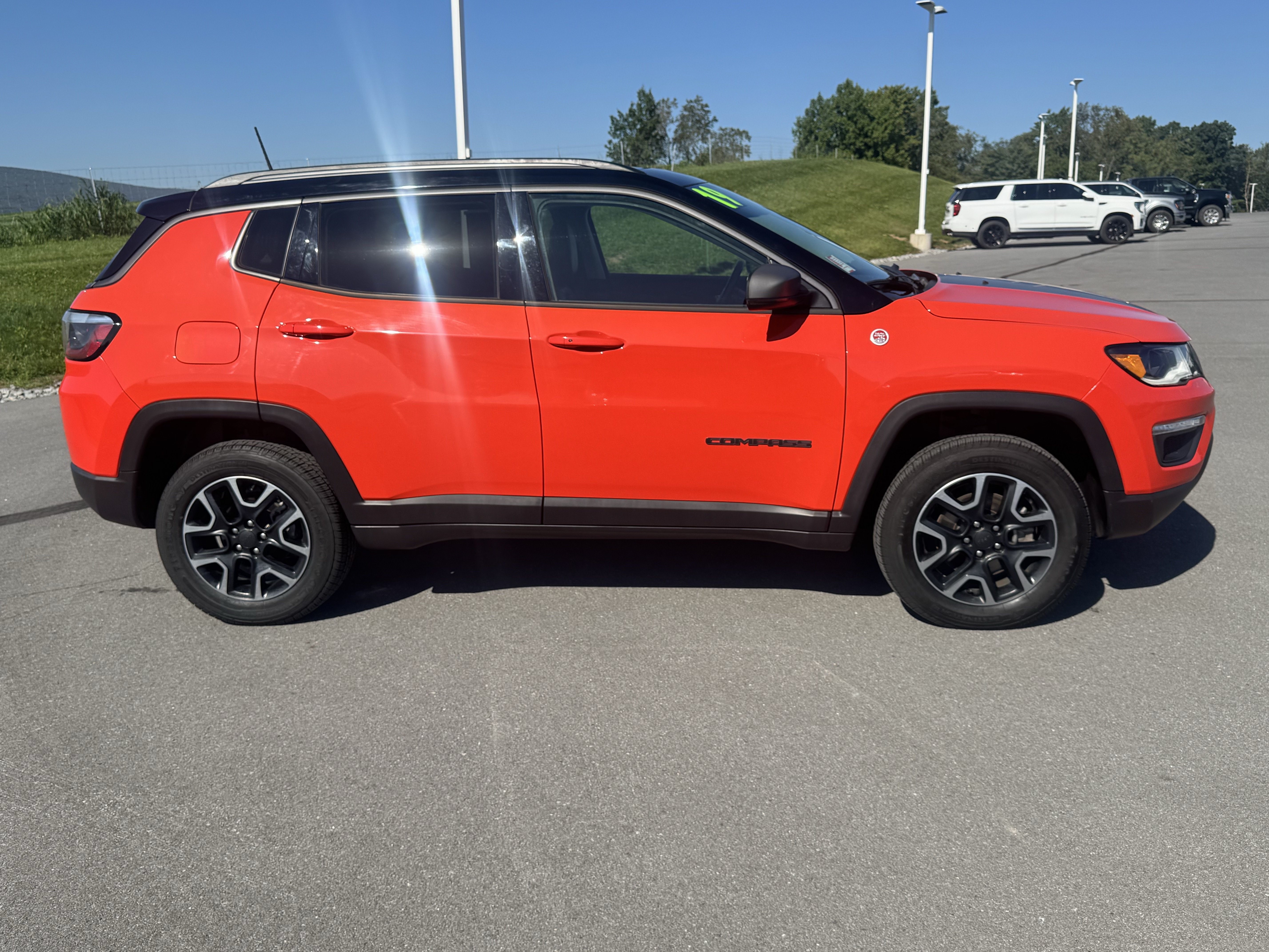 Used 2019 Jeep Compass Trailhawk w/ Leather Interior Group AWD/4WD video 2