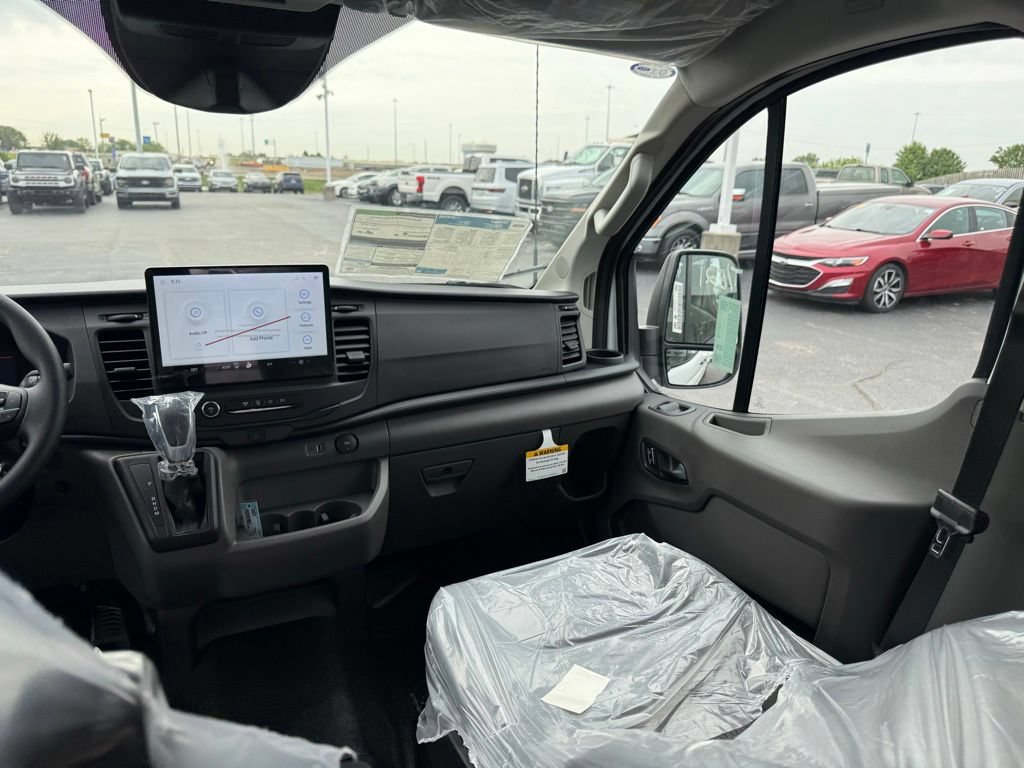 New 2026 Ford Transit 250 Low Roof w/ Load Area Protection Package RWD image 42