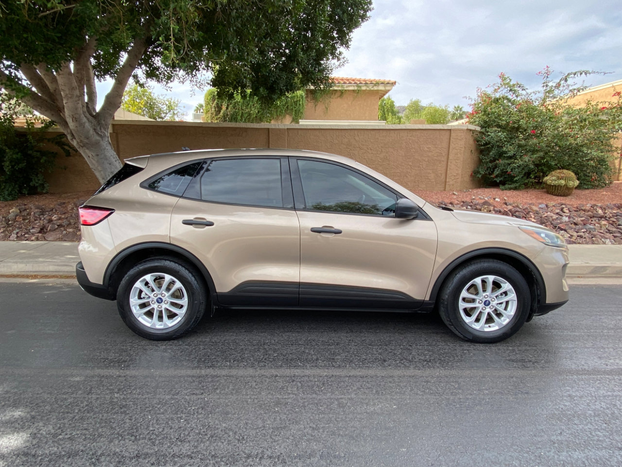 Used 2020 Ford Escape S image 8