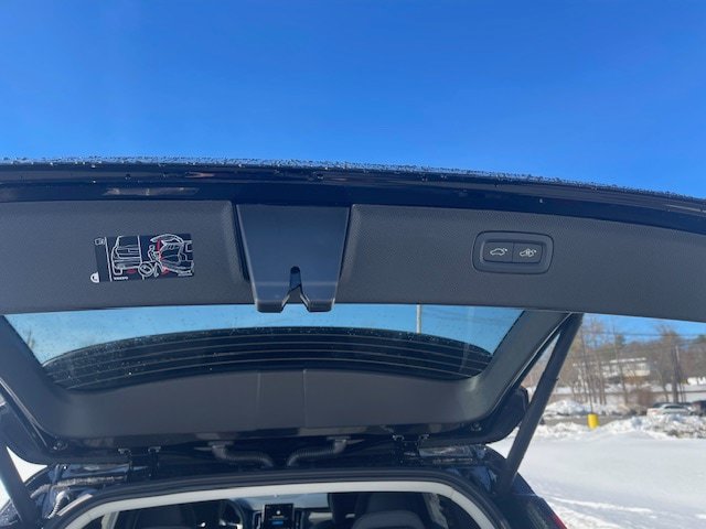 New 2026 Volvo XC90 B6 Plus w/ Protection Package Premier AWD/4WD image 8