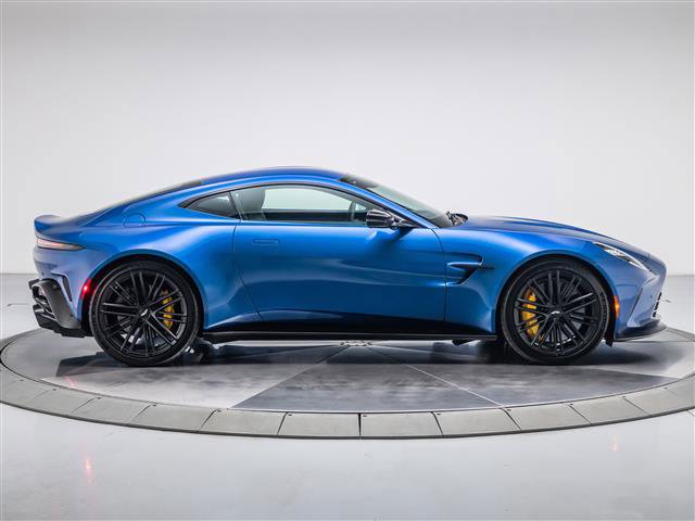 Used 2026 Aston Martin V8 Vantage Coupe image 10