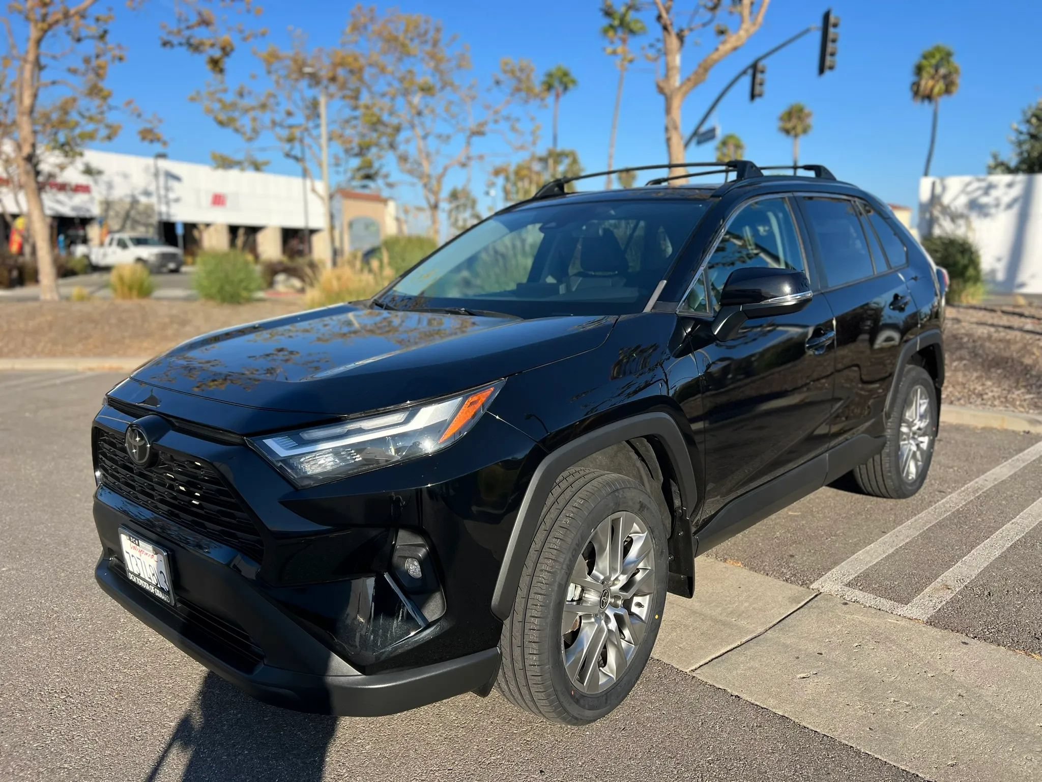 Used 2022 Toyota RAV4 XLE Premium FWD image 19