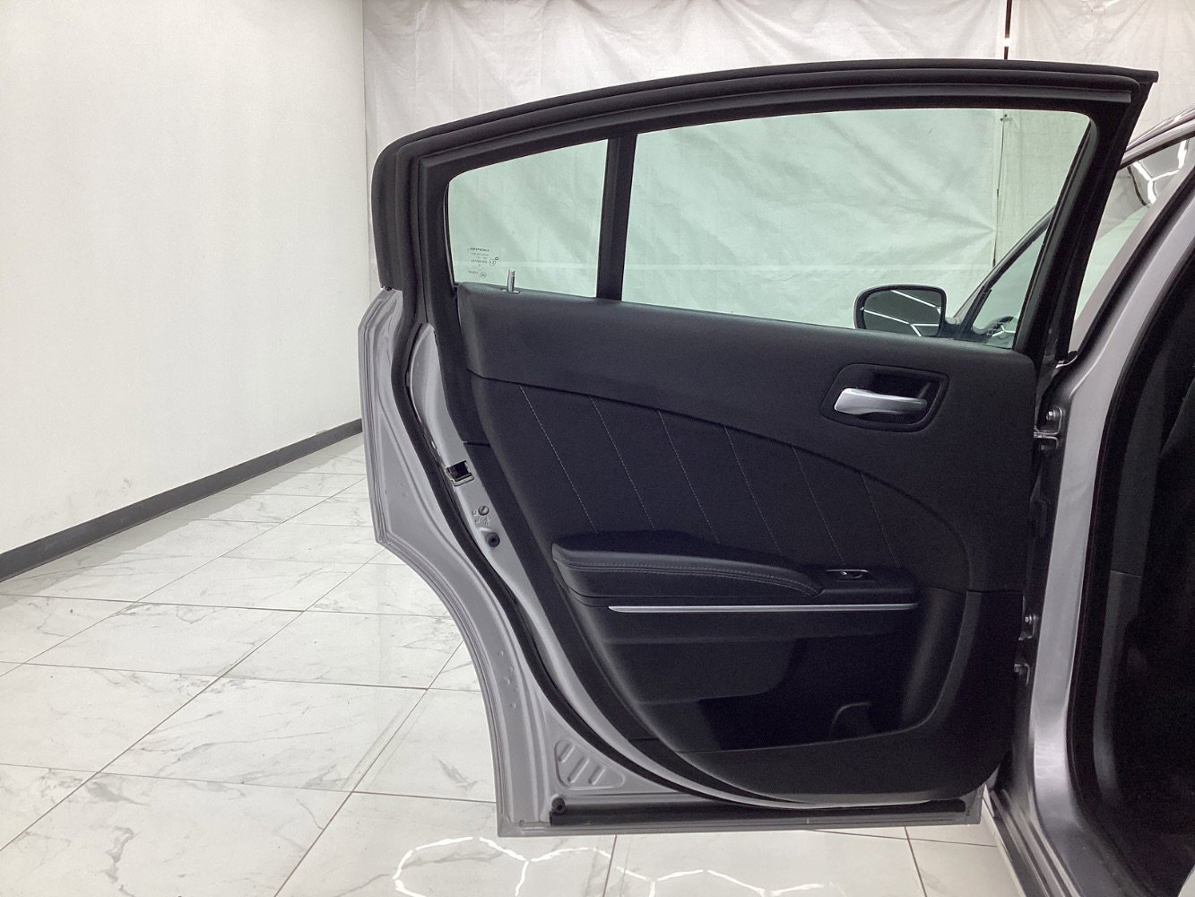 Used 2015 Dodge Charger SXT RWD image 24