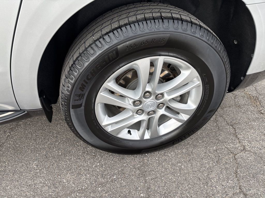Used 2018 Buick Enclave Premium w/ LPO, Hit The Road Package AWD/4WD image 9