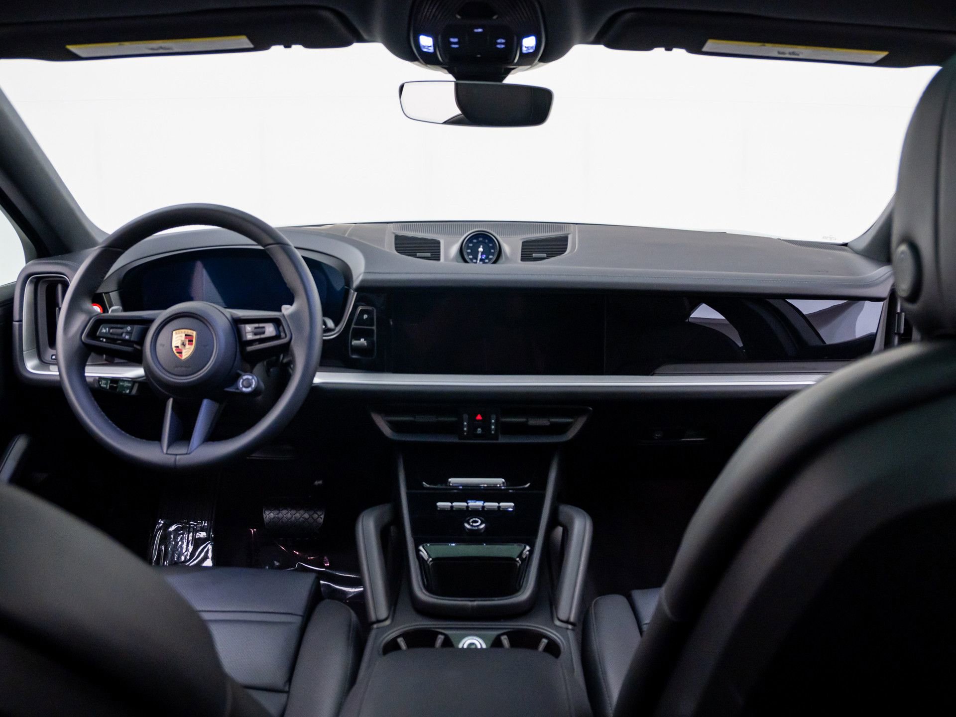 Certified 2025 Porsche Cayenne Coupe AWD/4WD image 11
