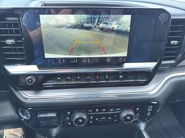 Used 2024 Chevrolet Silverado 1500 High Country w/ High Country Premium Package AWD/4WD image 15