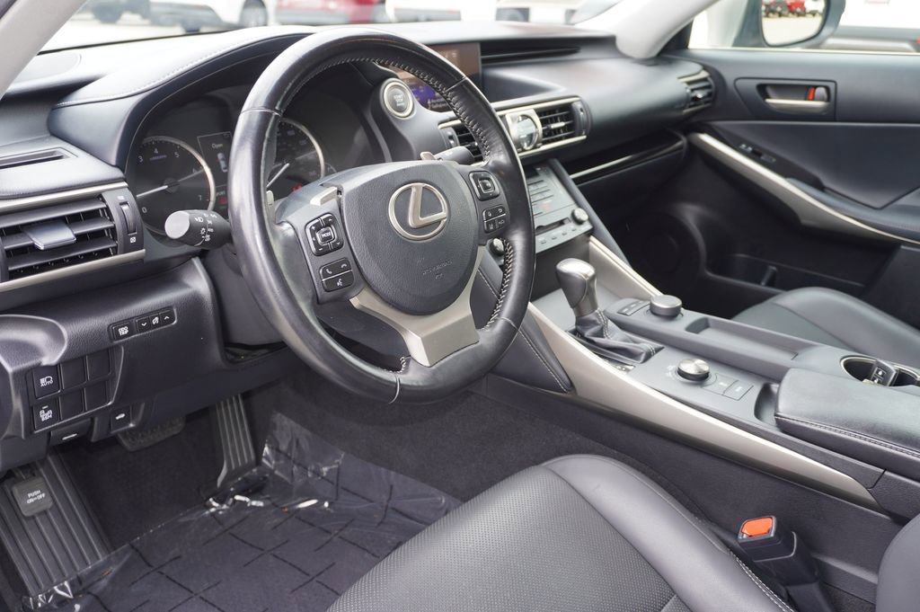 Used 2018 Lexus IS 300 w/ Accessory Package 2 RWD image 12