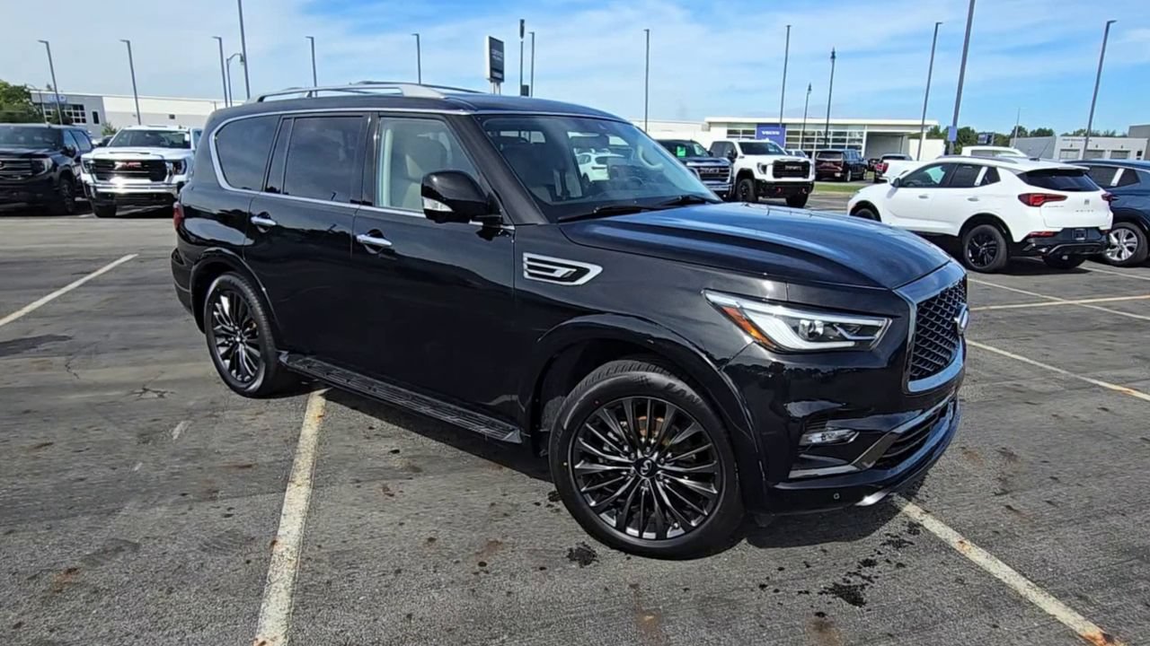 Used 2022 INFINITI QX80 Premium Select w/ Cargo Package AWD/4WD image 2