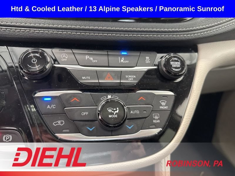 Used 2023 Chrysler Pacifica Limited FWD image 39